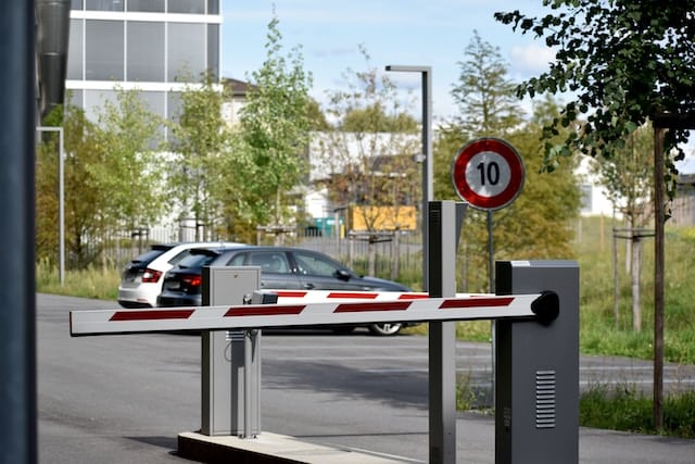 caméra LAPI - barrière contrôle accès parking